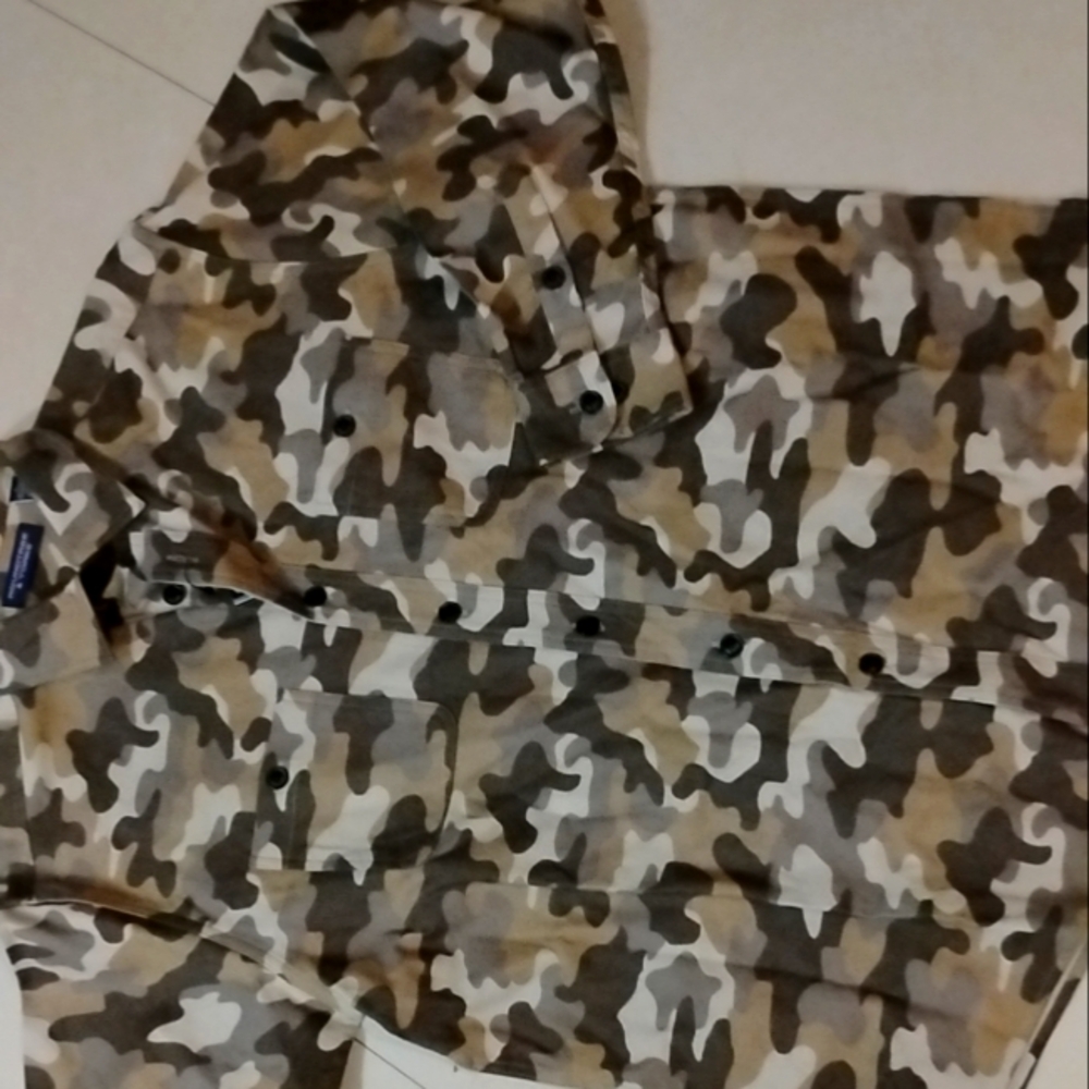 Camo Jacket shirt in Large